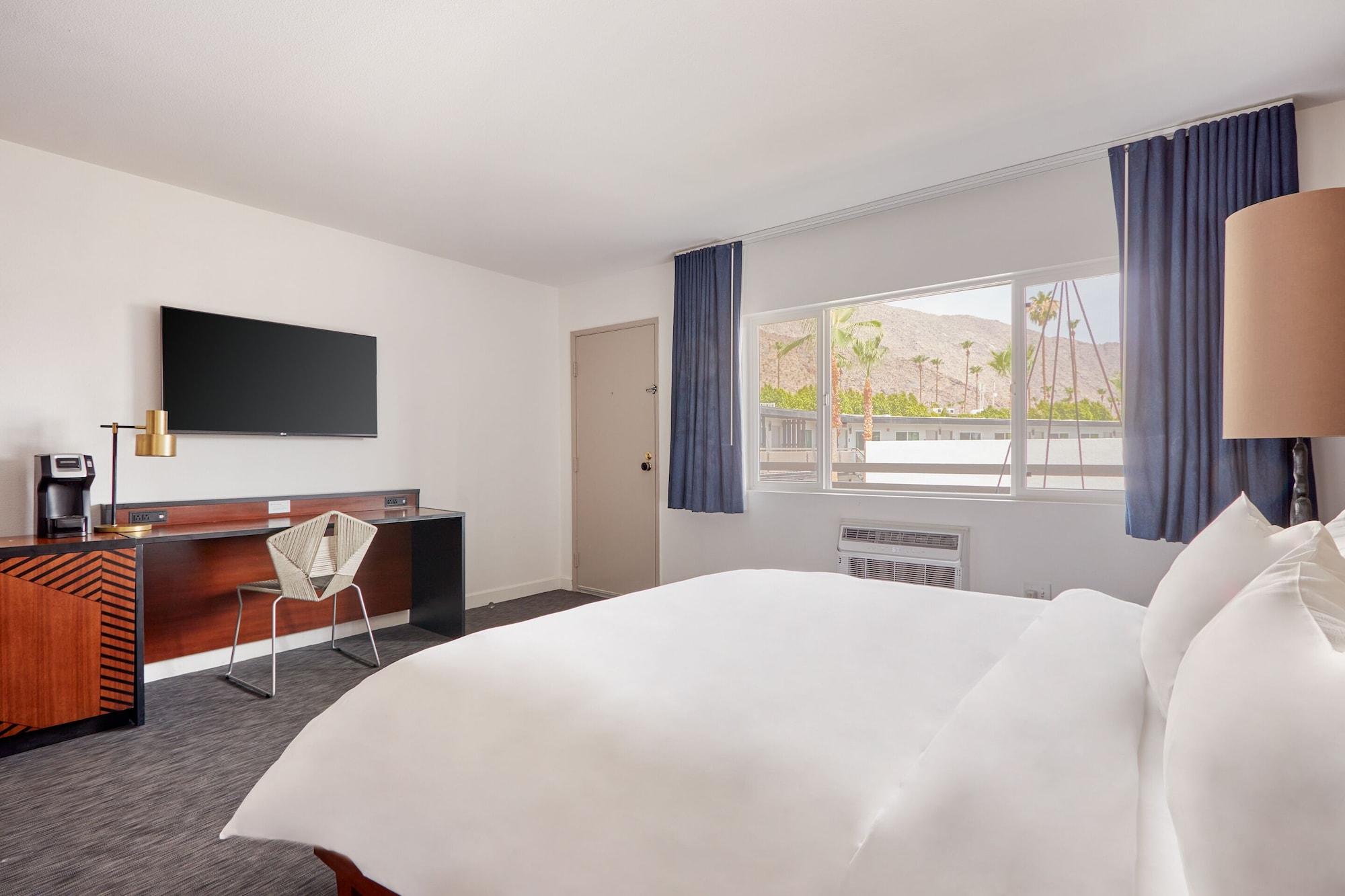 V Palm Springs Hotel Exterior photo